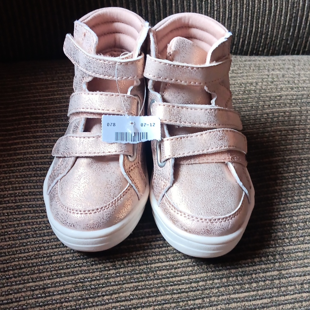 NWT  Brash Rose Pink Hightop Sneakers
